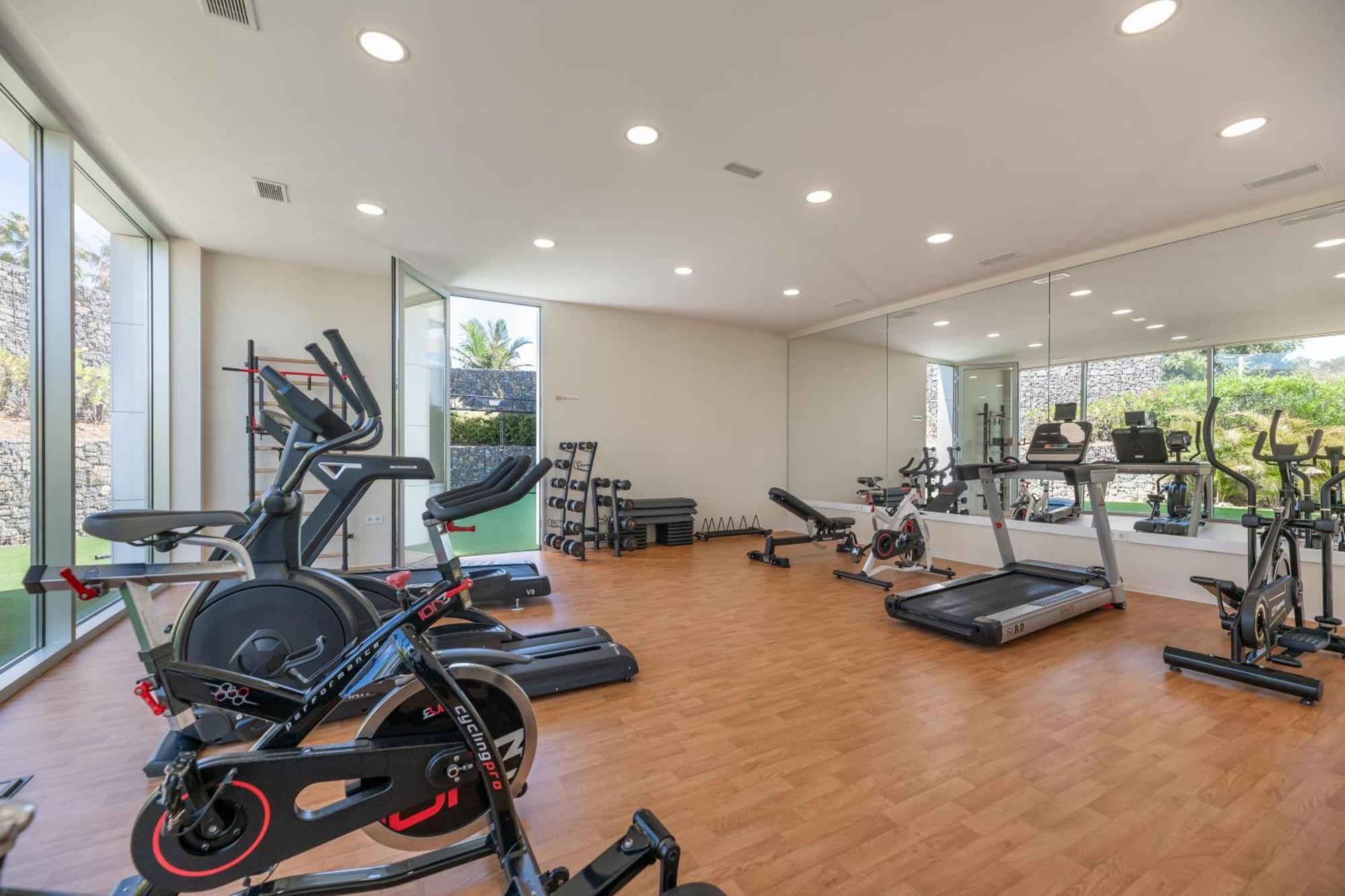 Edge Luxury Beachfront 2br With 3 Pools, Wellness, Gym Apartamento *